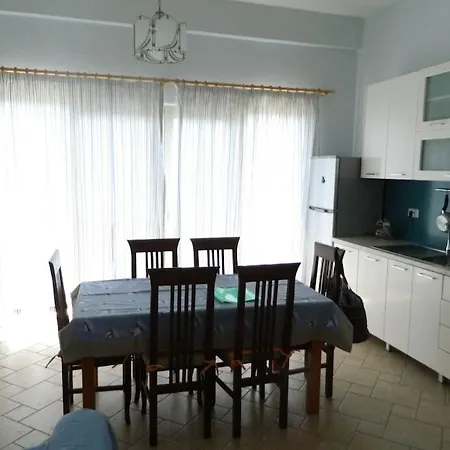 Holiday home Manol