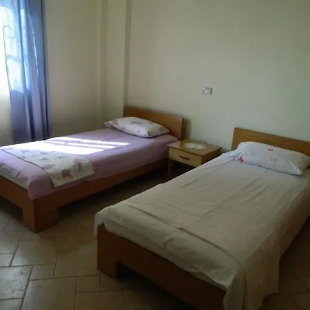 Holiday home Manol Vuno