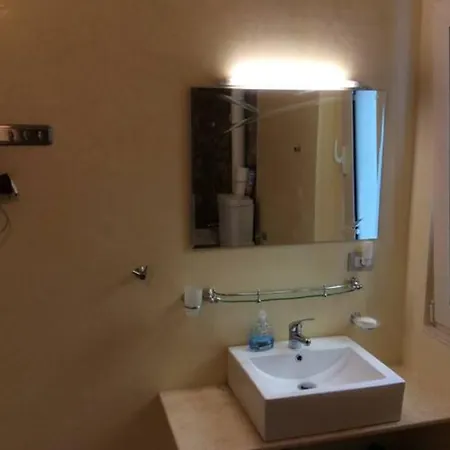 Holiday home Manol Vuno