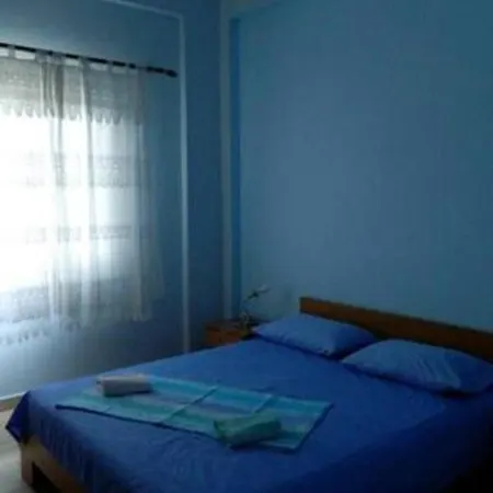 Holiday home Manol *
