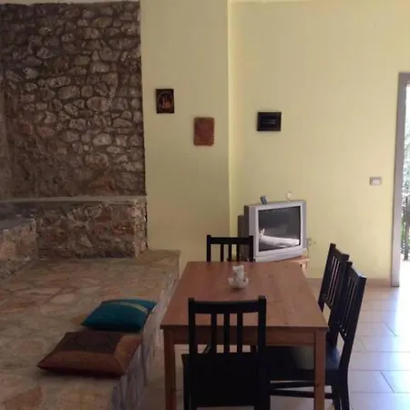 Holiday home Manol