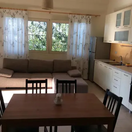 Holiday home Manol